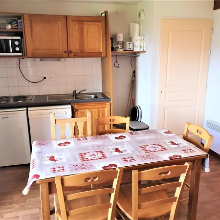 6 Pers, Balcon Sud-ouest, Local Ski, Parking Gratuit, Animaux Admis - Fr-1-504-470 Apartment *